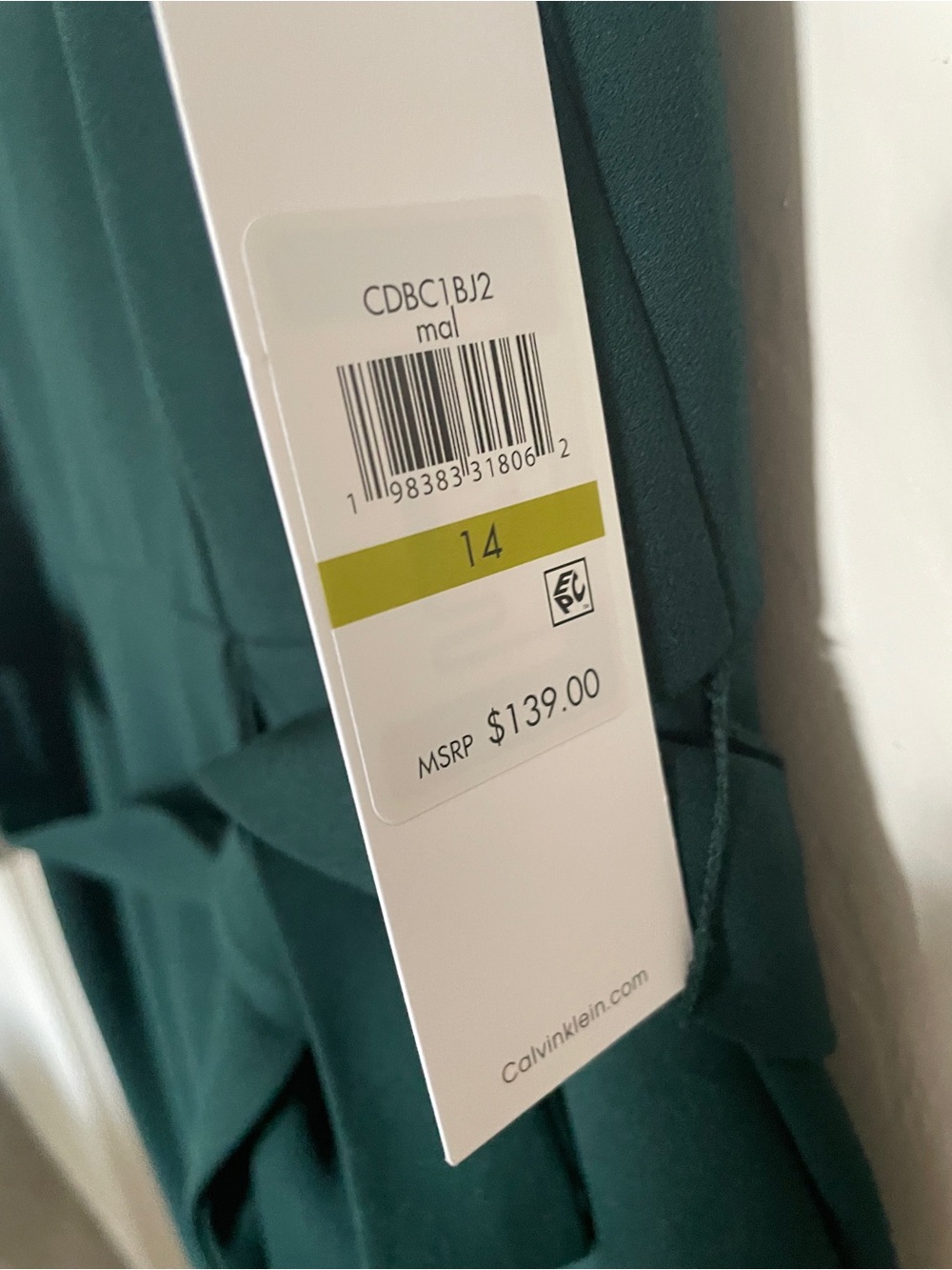💚 Calvin Klein Dark Green Short-Sleeve Belted Romper 💚 - Picture 4 of 8